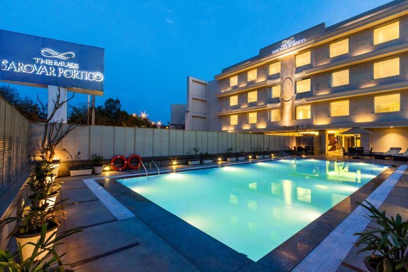 Deventure Sarovar Portico Kapashera, New Delhi Buitenkant foto